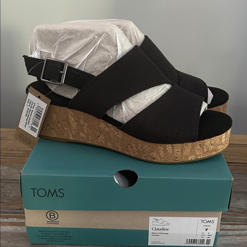 Toms Claudine Platform Wedge Sandals Black NEW - Picture 2 of 3